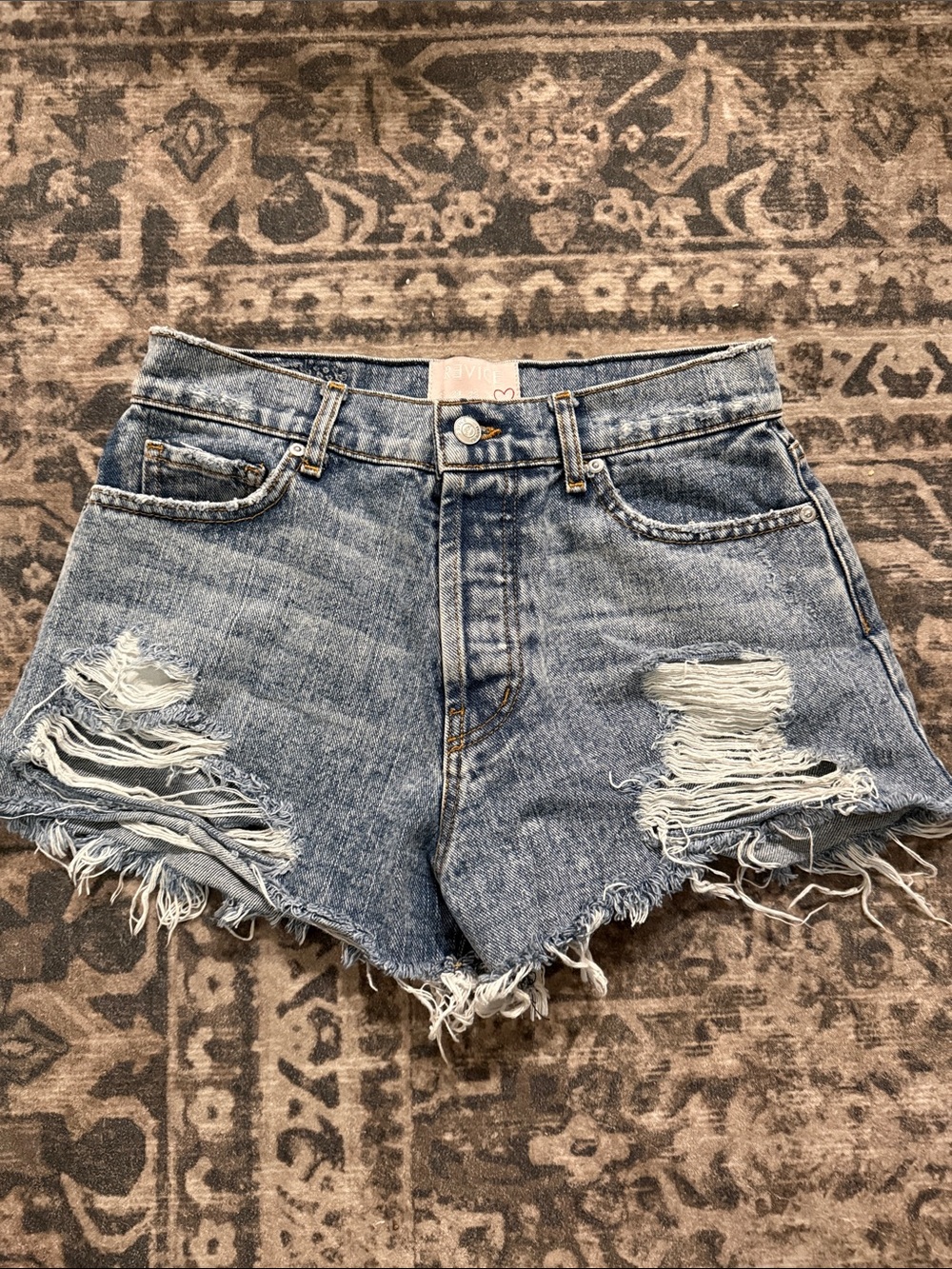 REVICE denim highwaisted cutoff shorts